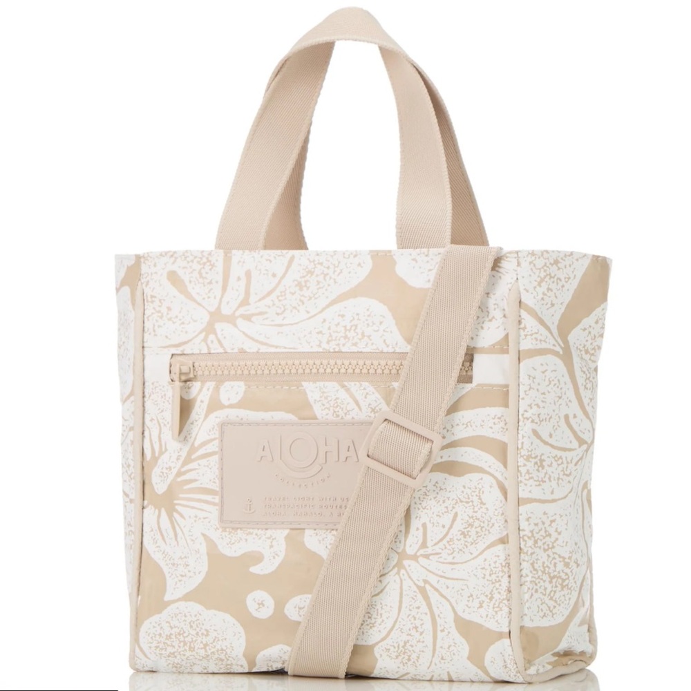 Aloha Collection Breezy Crossbody in Latte Travel Bag NWT tote purse tropical